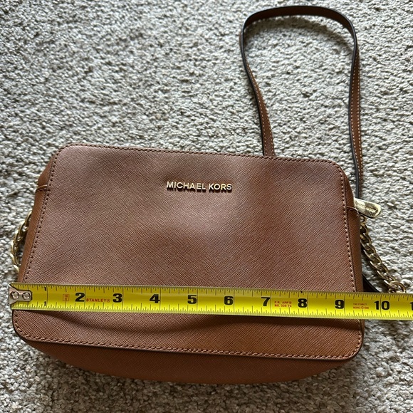 Michael Kors Tan Crossbody Bag with Gold Accents - Picture 3 of 5